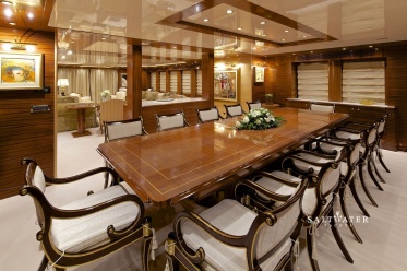 O'Ceanos motor yacht for charter in greece and Mediterranean. Saltwater Yachts